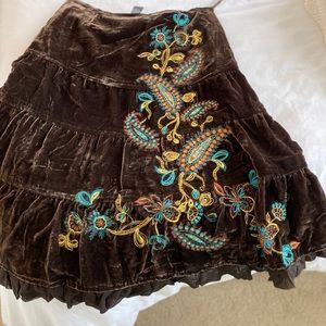 Crushed velvet skirt w/ Fall inspired detail